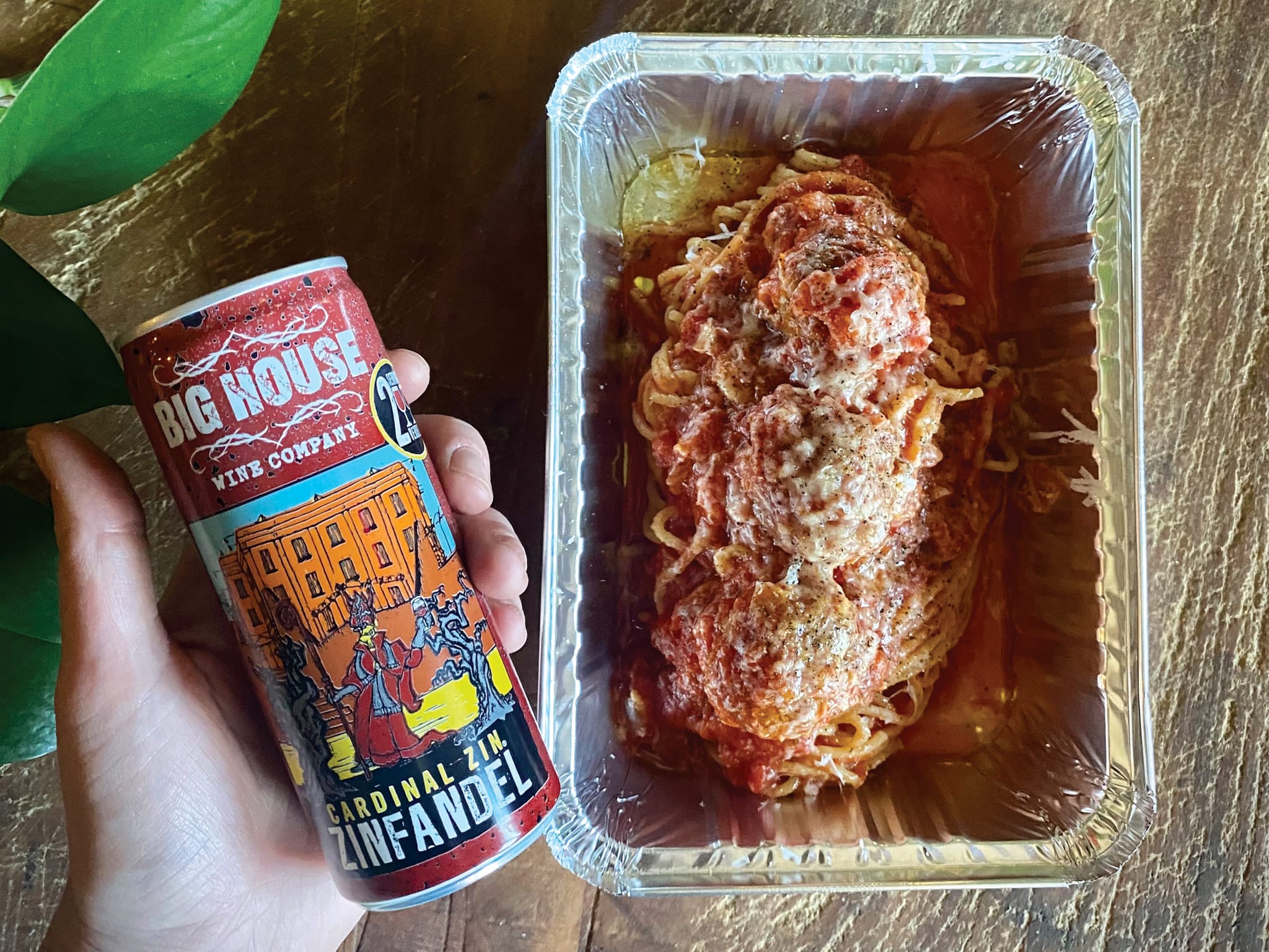 Spaghetti, meatballs and a can of Zin